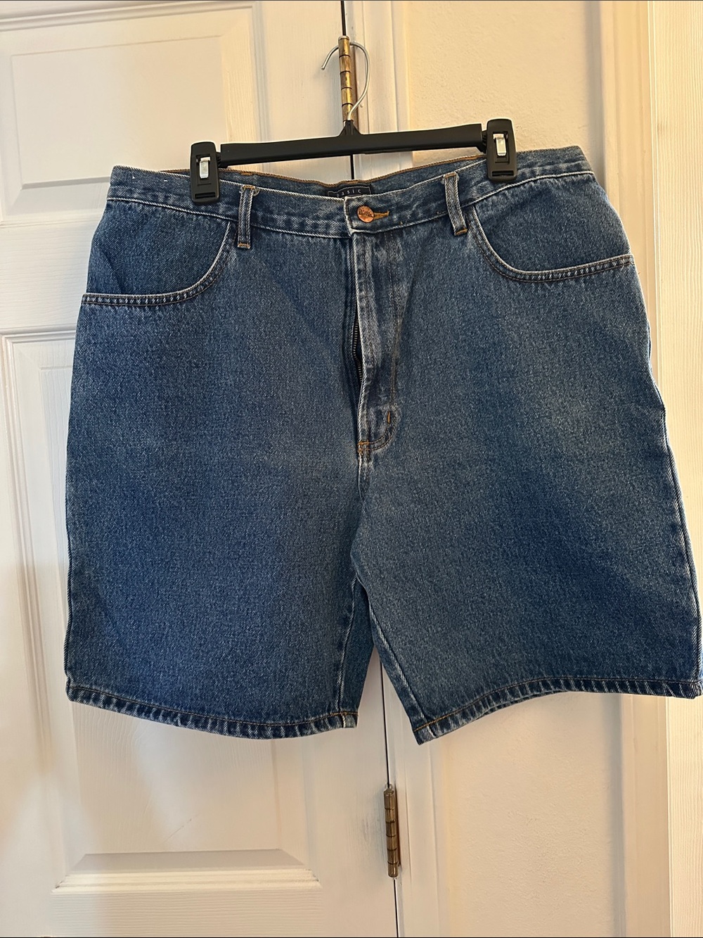 Basic Editions Classic Men’s Denim Shorts - Blue Size 38